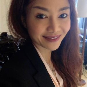 Meet your Posher, Pin